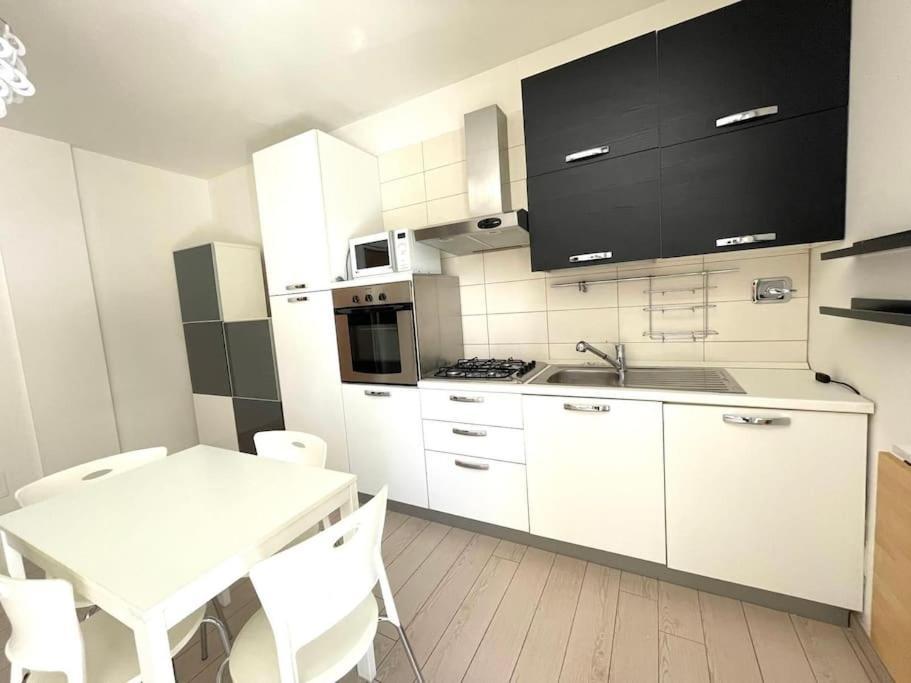 Casa Camila Pescara Apartment Bagian luar foto