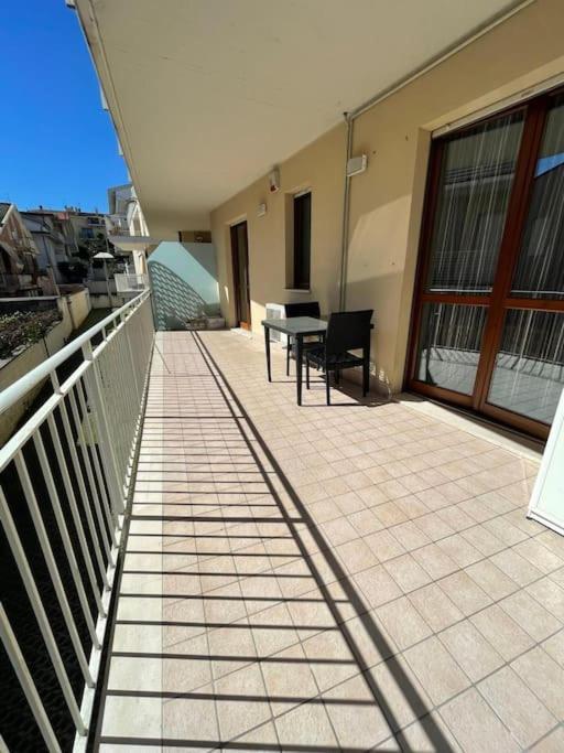 Casa Camila Pescara Apartment Bagian luar foto